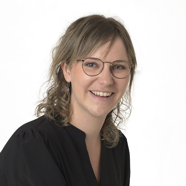 Lynn Doumen, medewerker in het kantoor in Bocholt
